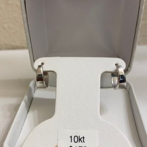 10kt White Gold Small Hoop Earrings